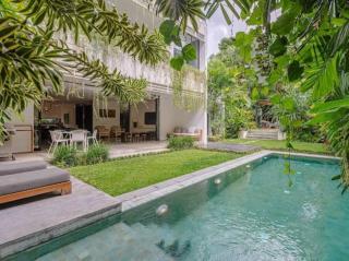 Lush Garden 4BR Villa in Umalas - Canggu - 0