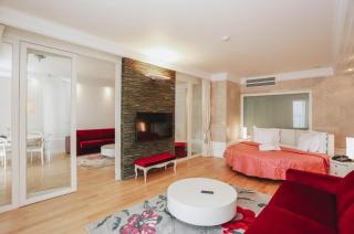 The Unique Splendid Conference Spa Resort Family apartment suite sleeps 6 - Bečići - 4