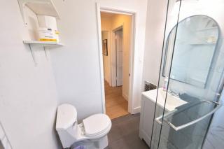 Luxury Stylish Apt On Sunset Blvd Sleeps 6 - 5