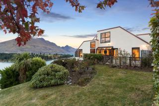 Swallowdale, a Relax it's Done holiday home - Queenstown - 1