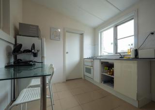 Quaint Double or Queen Room - Mins to Stations&UNSW - Shared Bathroom - 5
