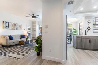 2BR CozySuites at Kierland Commons with pool #02 - Scottsdale - 8