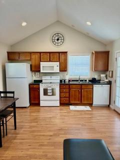 Cottage on Lake James Resort Amenities Included - 4