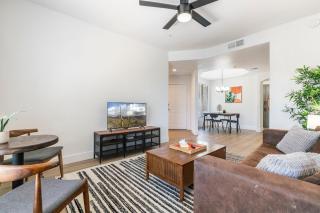 CozySuites at Kierland Commons with pool#15 - Scottsdale - 8