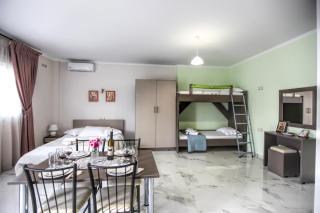 Del Sol #1 Meteora Luxurious Family Suites - 8