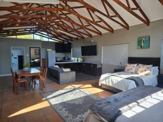 Lady Smith Self Catering Units - Bloemfontein - 7