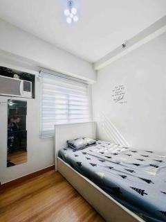 The Happy Place! 1 BR, Perfect for staycation! - Manila - 1