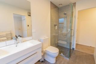 Fantastic Views on Farrant Dr - 3