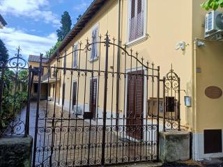La corte dei Landolfo - Malnate - 5