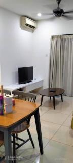 OPAHOME SWISS GARDEN RESIDENCE 2BDRM Family Suite with Pool View - Kuantan - 8