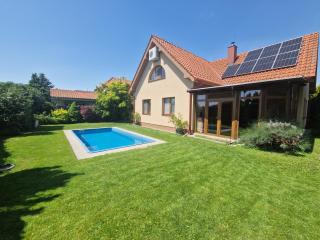 House with 3 bedrooms and pool - Nová Lipnica - 9