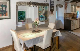 Gorgeous Home In Rijeka With Kitchen - 6