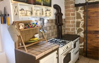 Gorgeous Home In Rijeka With Kitchen - 3
