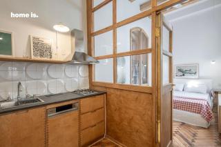 Rare Window Central Apartment - 7