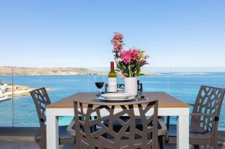 Ivory Suite Seafront With Views!- Fl 13 By Homely - St Paul's Bay - 9