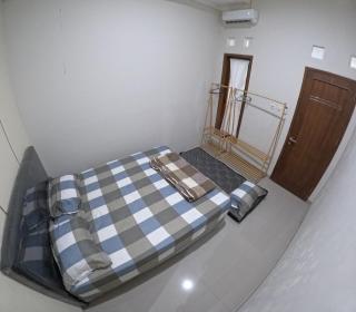 GMR 1 Homestay Jogja - 5