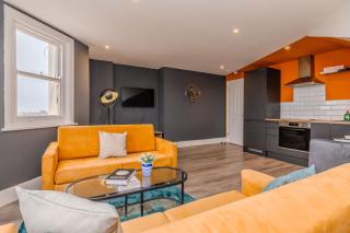 Free Parking Sea View Brighton Beach Two Bedroom Apartment - Brighton & Hove - 4