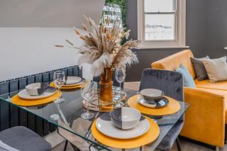 Free Parking Sea View Brighton Beach Two Bedroom Apartment - Brighton & Hove - 8