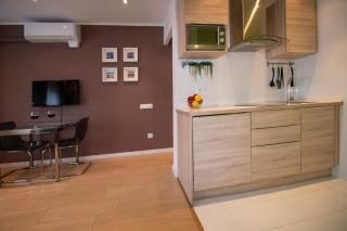 Perfect Romantic Getaway, Cozy Retreat with Jacuzzi - Barcelone - 4
