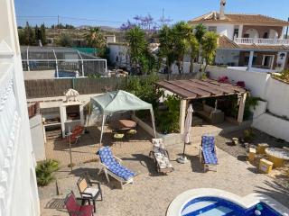 Luxury Beachfront Villa in La Perla - - 7