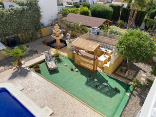 Luxury Beachfront Villa in La Perla - - 8