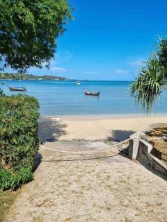 Beachfront Panoramic Pool Villa 4 BR Phuket - Phuket - 1