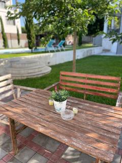 Pool Guesthouse - Korinthe - 3