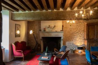 Maison de la source en Bourgogne - - 7