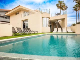 Villa Olbia Charming Dreamview with Jacuzzi - Adeje - 0