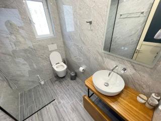 VILLA HYSA Studio's & Apartments - Sarandë - 2