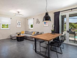 Holiday Home Villa Nika by Interhome - Dobrinj - 4
