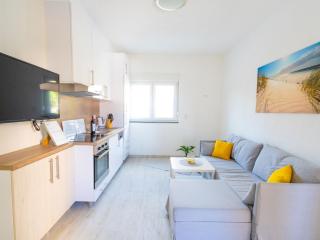 Apartment Lucius 2 by Interhome - Podstrana - 4