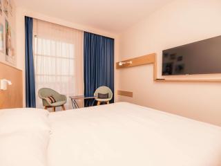 ibis Styles Deauville Villers Plage - Villers-sur-Mer - 1