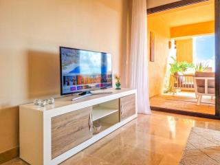 Apartment in Coto Real Duquesa - sea view & pools - 2