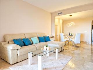 Apartment in Coto Real Duquesa - sea view & pools - 8