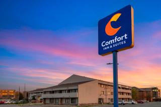 Comfort Inn & Suites North at the Pyramids - Indianápolis - 8