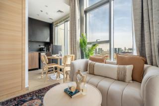 GuestReady Holiday Homes - Arabian Elegance in JVC - 9