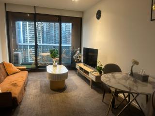 Entire Luxury, Affordable Bedroom Apartment next to CROWN Casino - Melbourne - 4