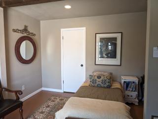 Rustic Rooms Barn Loft (Upstairs Studio Apartment) Near Kings Canyon & Sequoia National Parks - 8