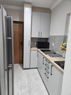 Cottage with High-Speed Wi-Fi - 2