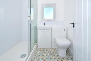 3bedroom-close-to-hospital-suitable for contractors and NHS - Stoke-on-Trent - 8