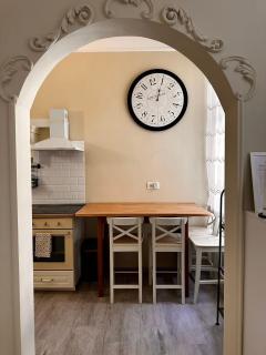 spacious and stylish Jókai apartment - Budapest - 1