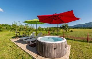 Gorgeous Home In Lovinac With Wi-Fi - Lovinac - 9