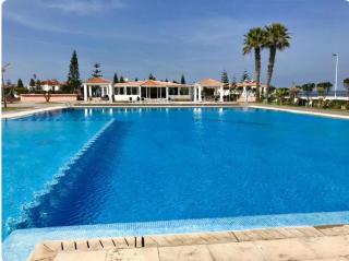 Villa en bord de plage, située dans une résidence à El Mansouria, idéale pour une grande famille ou pour des personnes seules - Mansouria - 0