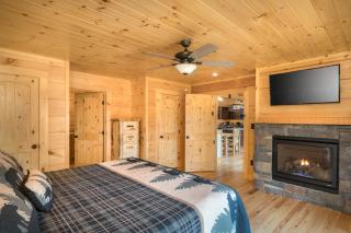 Four Bears by Stony Brook Cabins - 1