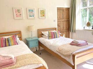 The Round House - Holford - 1