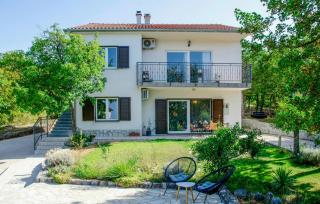 Cozy Apartment In Smrika With Kitchen - Šmrika - 3