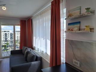 2 Rooms Apartment with Private Parking in the Best District of Brasov - Brasov - 5