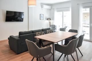 Spacious Modern and central Apartment - 1