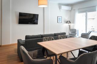 Spacious Modern and central Apartment - 2